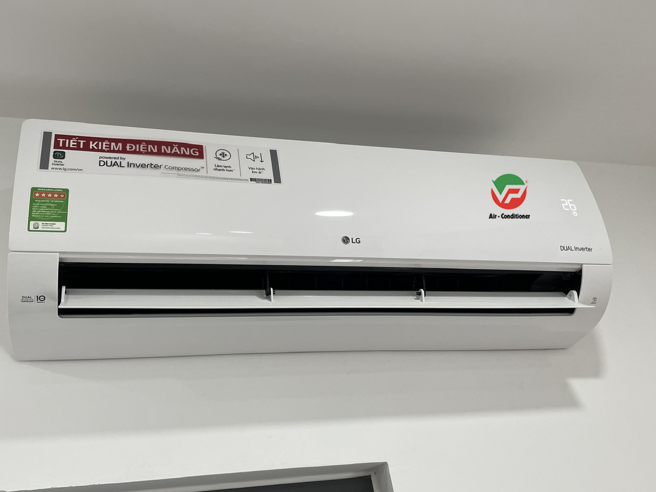 Điều hòa treo tường LG Inverter đáp ứng nhu cầu làm lạnh cho Nhà Phố/Căn hộ