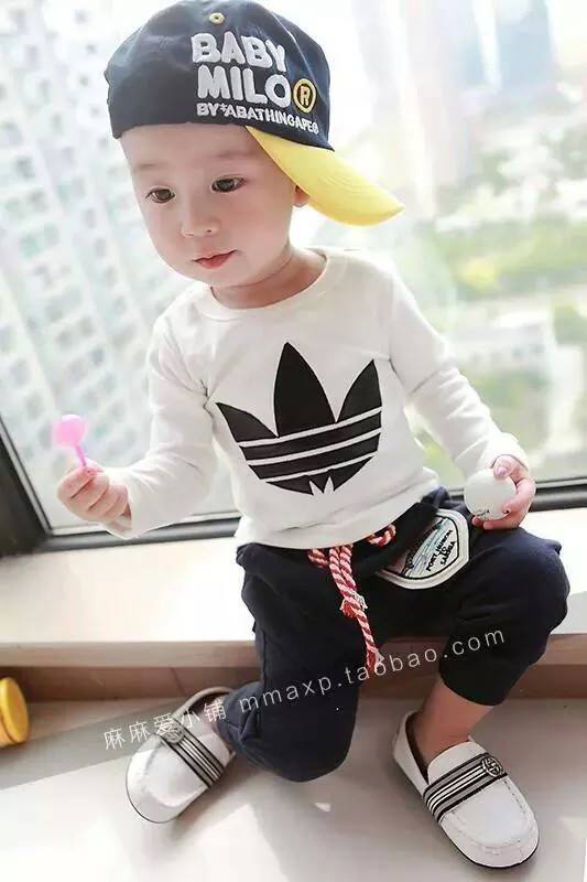 adidas trắng