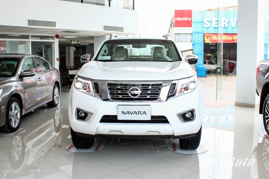 Nissan Navara (4x2) MT 