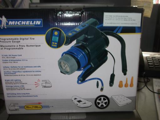 MÁY BƠM HƠI 12V - MICHELIN - TỰ NGẮT ÁP SUẤT