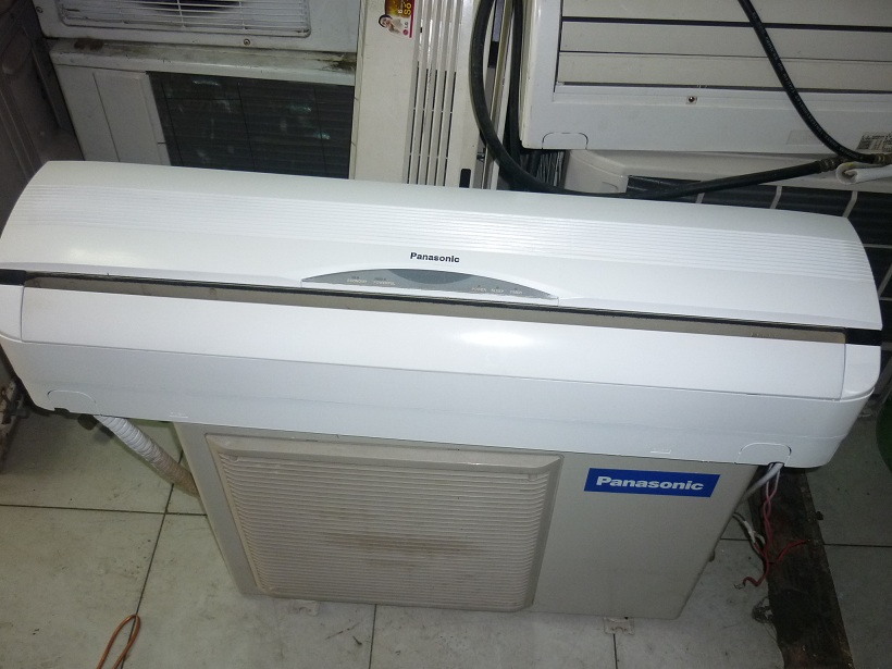  300-  Máy Lạnh Panasonic 2Hp mới 80%