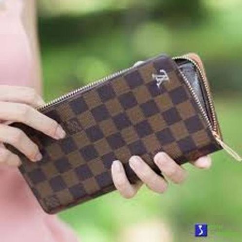 VÍ CẦM TAY LOUIS VUITTON