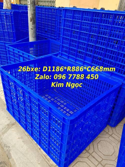 Bán sóng nhựa 26 bánh xe đựng hàng may mặc LHe 0967788450 Ms Ngọc