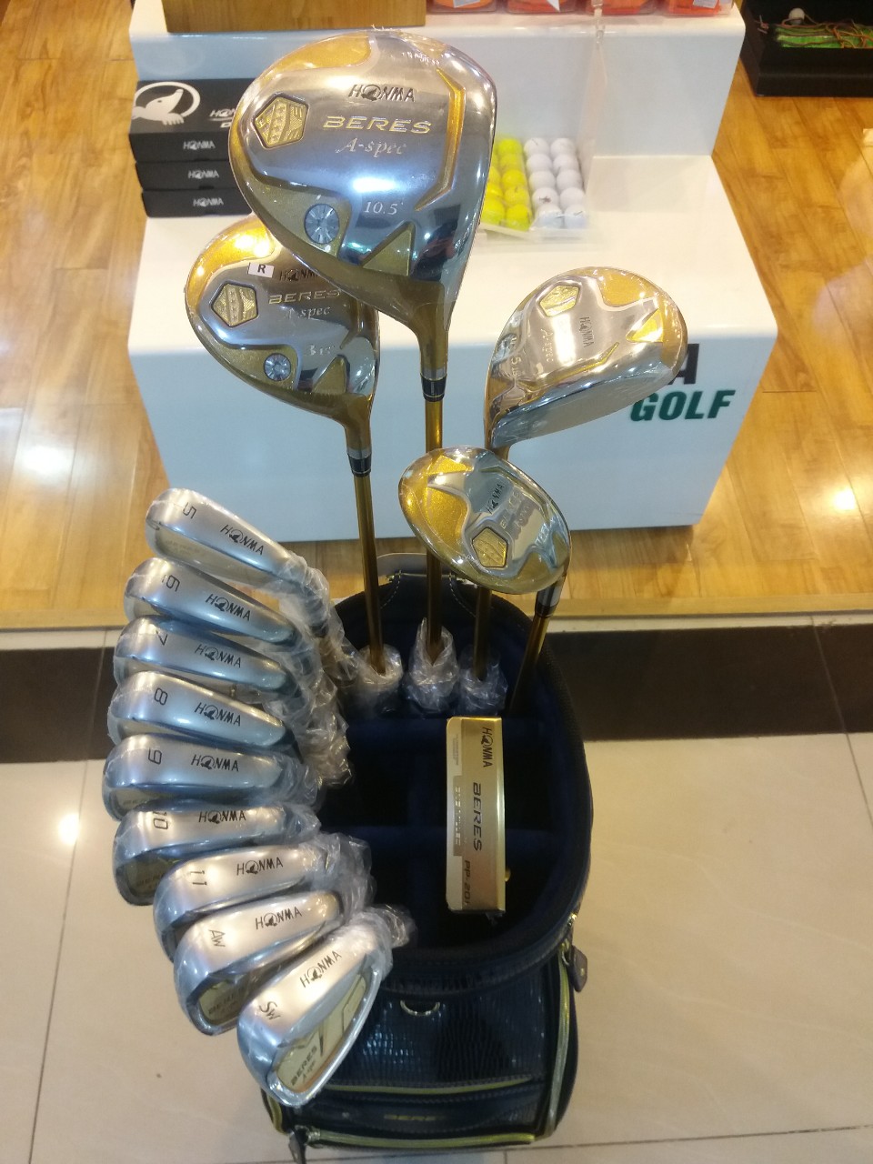 Bộ gậy golf Honma A-spec 4 sao