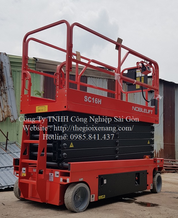 Thang nâng người tự hành SC16H